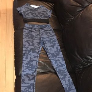 NWOT 2 piece Blue Camo Workout Set